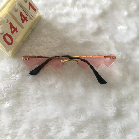 Accessories - Gold Frame Pink Lens Fashion Party Sunglasse